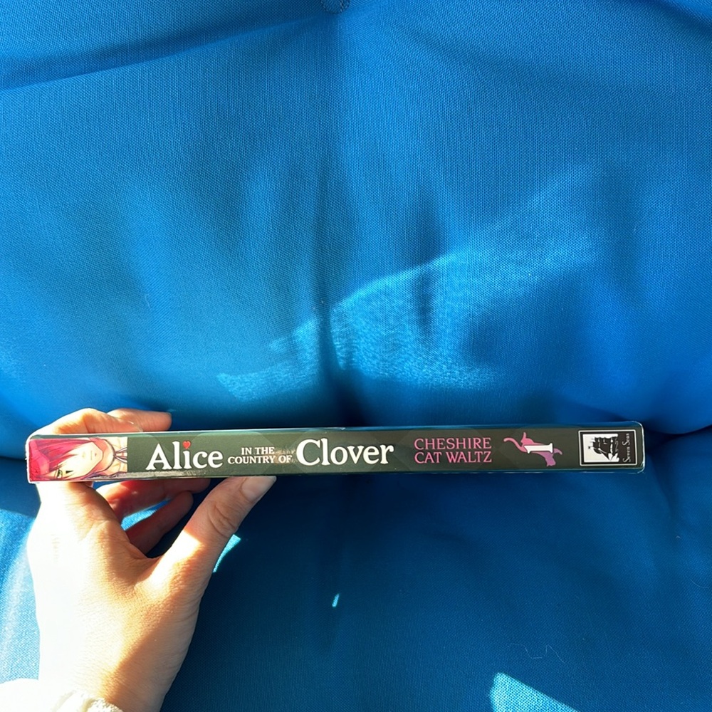 Alice In The Country Of Clover Comic Manga Rated Older Teen ( 16+ ) - Picture 3 of 4